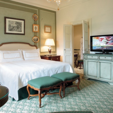 Bedroom at the Four Seasons hotel
