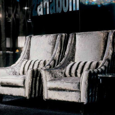 The high-backed chair Artu