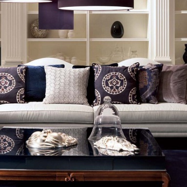 The work was first performed in a coffee table