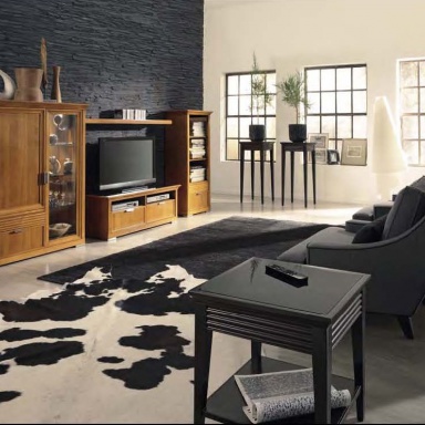 Wardrobe / Showcase Luna