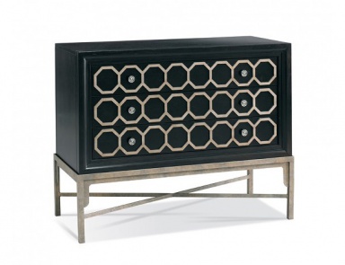 The chest Box On Stand CTH/Sherrill Occasional