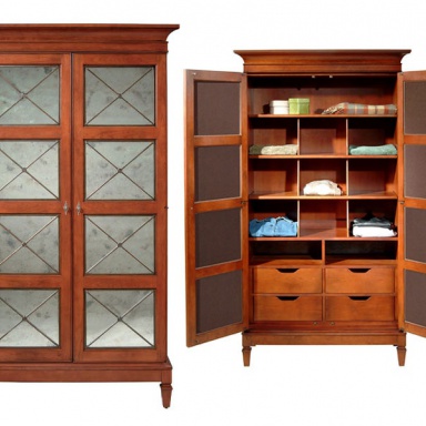 The St Cabinet. Regis