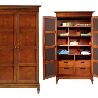 The St Cabinet. Regis