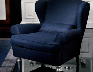 The upholstered chair from solid wood, Elledue