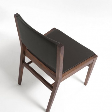 The Tennesse Chair Leather