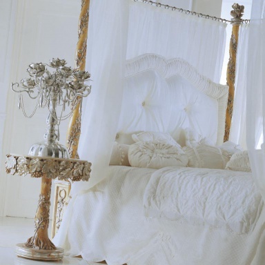 Double bed with canopy