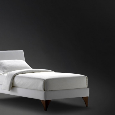 Odnopolnaja bed Meridiana