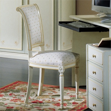 the Linda chair Sedia