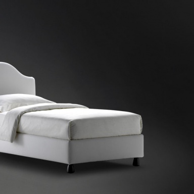 Odnopolnaja bed Peonia