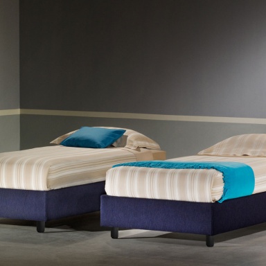 Odnopolnaja bed Sommier