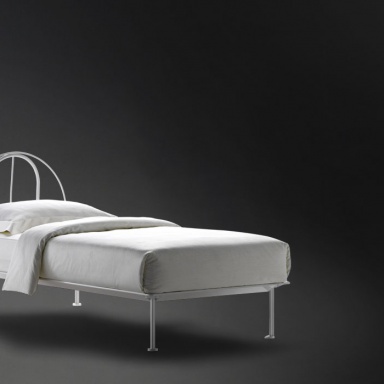 Odnopolnaja bed Tappeto Volante