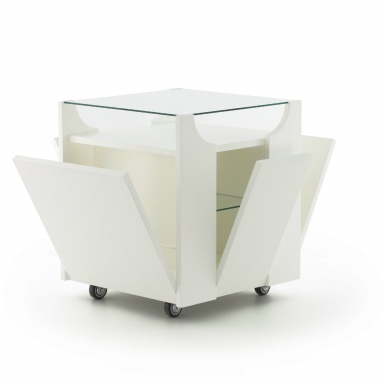 Serving table CUBOVO