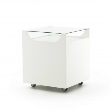 Serving table CUBOVO
