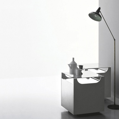 Serving table CUBOVO