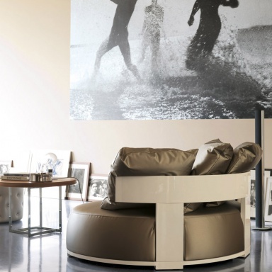 the Big armchair Bea