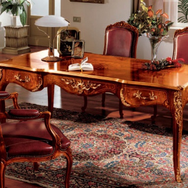 Writing table Armando Rho