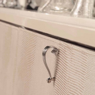 A Chest Of Drawers Art. M/5010