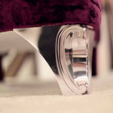 The high-backed chair Chandelier