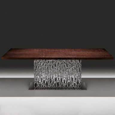 Scultura dining table