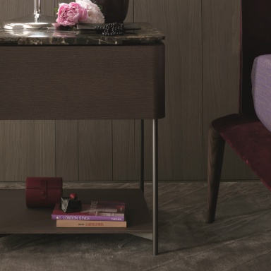 The bedside table Lindo