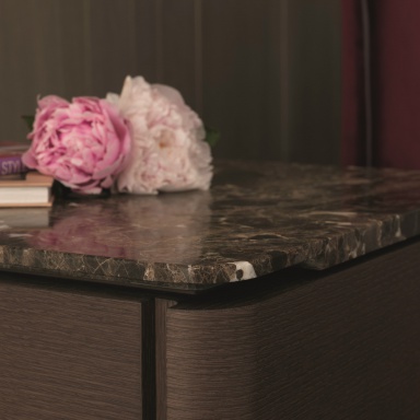 The bedside table Lindo