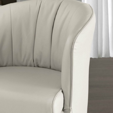 The Opera Dinner Chair