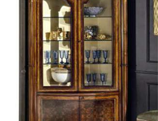 Showcase with glazed doors, Bianchini