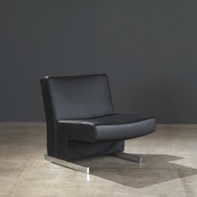 Lola leather chair