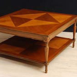 "Direttorio" style coffee table