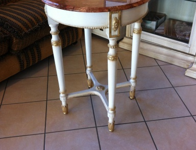 A coffee table, Palmobili