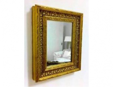 The mirror in the frame, Avenanti