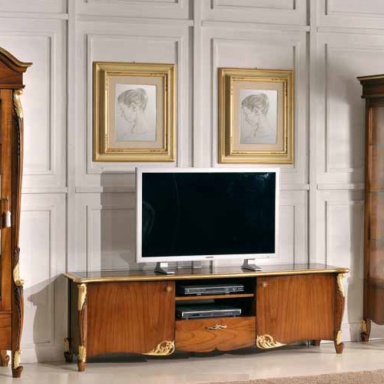 Showcase Vaccari International