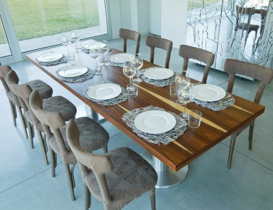 The Neolitico dining table sliding, Edra