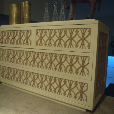 A chest of drawers 533