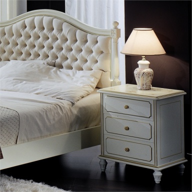 the Perla bed Lettino