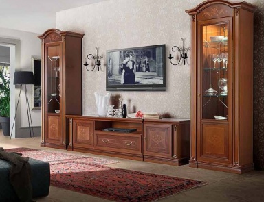 Showcase a classic style Verona, Maronese