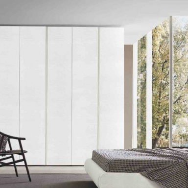 Anta Liscia Wardrobe