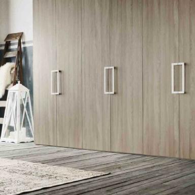 Anta Liscia Wardrobe
