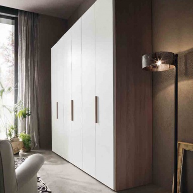 Anta Liscia Wardrobe