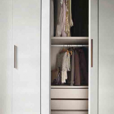 Anta Liscia Wardrobe