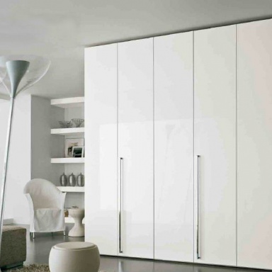 Anta Liscia Wardrobe