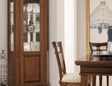 Corner showcase Nabucco, Maronese