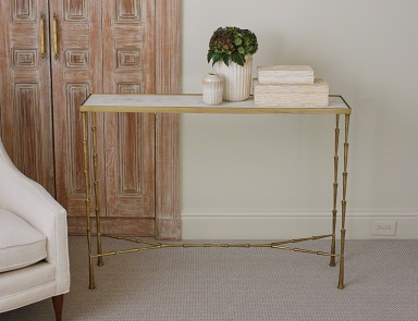 Console Spike, Studio A