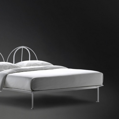 Bed Tappeto Volante