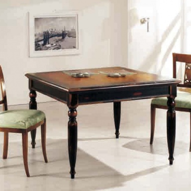 Dining table Nerone