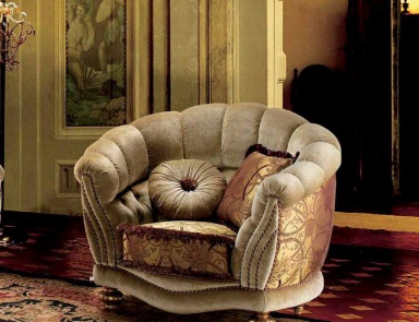 A chair made of wood Lucilla, SAT Export