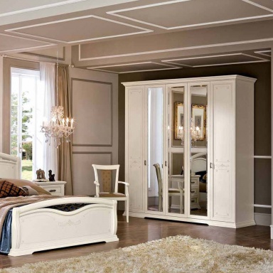 Chair with armrests Afrodita