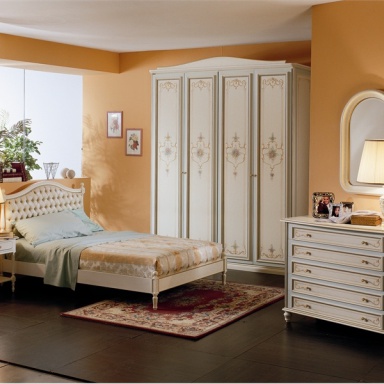 the Armadio wardrobe Renoir