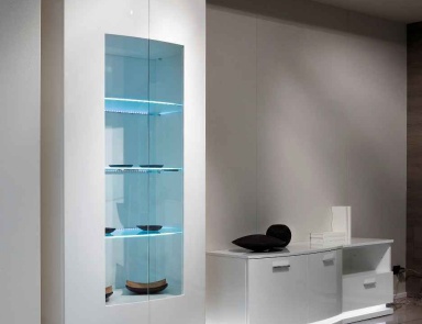 Showcase with internal excellent lighting tool Brio, Maronese