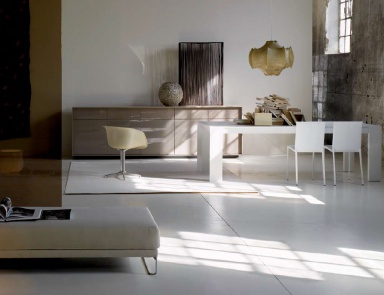 Lacquered chest of drawers, Thesis - features tisettanta furnishings